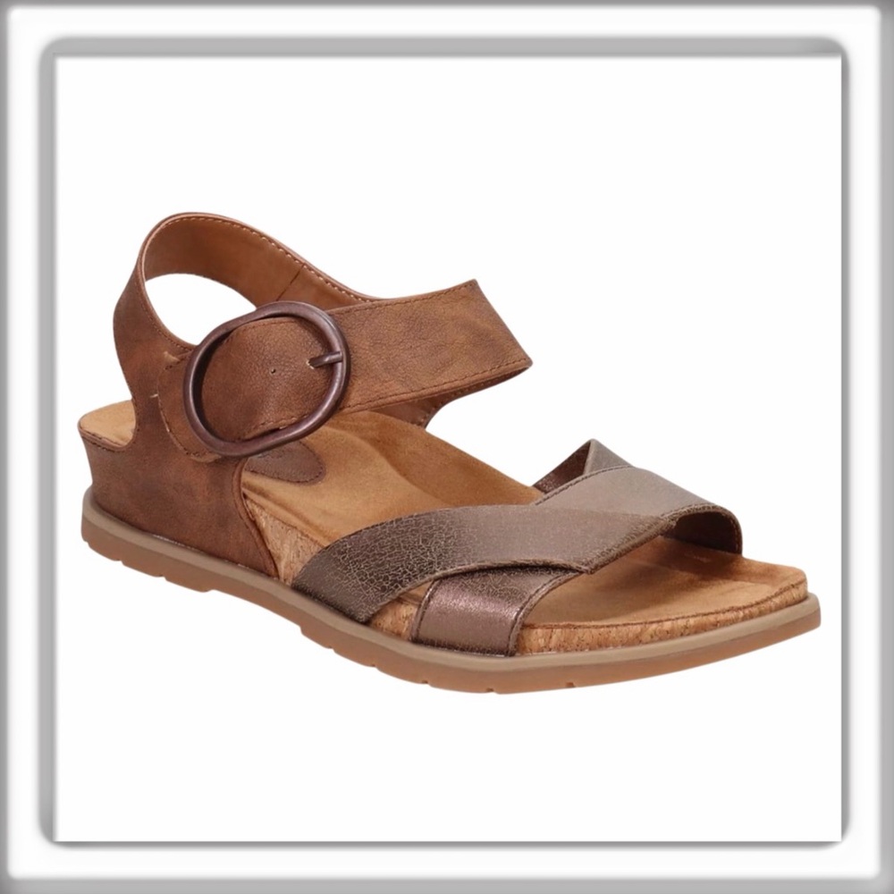 Sofft Brown Metallic Leather Buckle Sandals